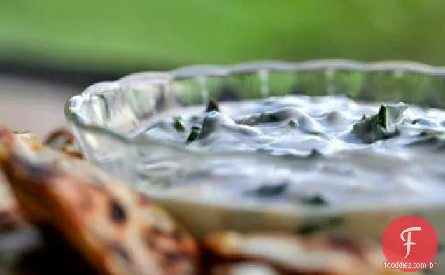 Swiss acelga Tzatziki (iogurte Dip)