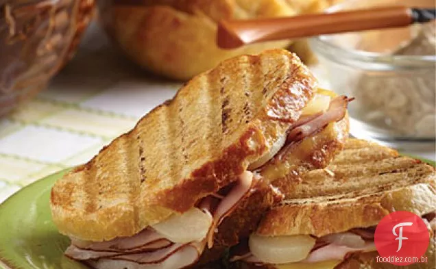 Scott's Ham & Pear Sandwiches