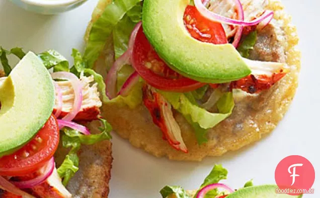 Panuchos (Tostadas Cheias De Feijão Preto)