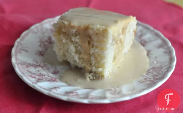 Pudim Cottage com molho de caramelo Brandy