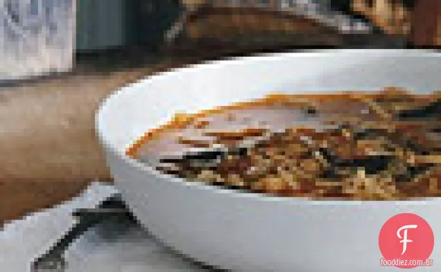 Sopa Tunisina Com Acelga E Macarrão De Ovo