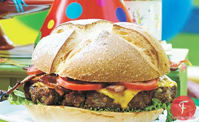 Hambúrguer De Bacon Com Churrasco Gigante
