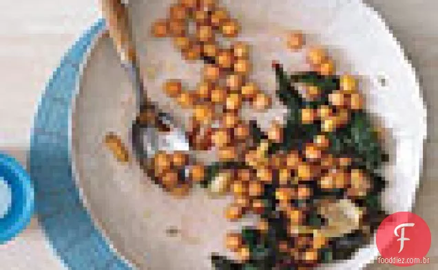 Grãos de Garbanzo torrados e alho com acelga suíça