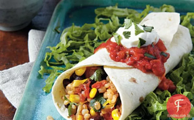 Cevada, feijão preto e Burritos de milho