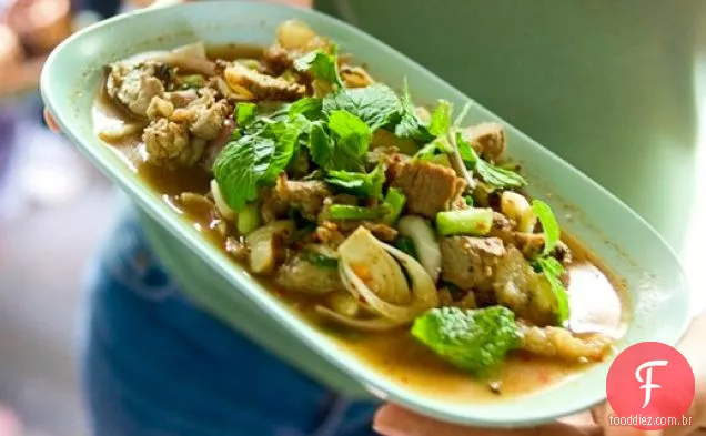 Salada De Carne Grelhada Isan
