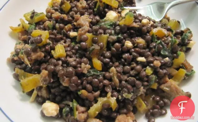 Salada de lentilha quente com acelga suíça, queijo Feta e vinho tinto-Black Pep