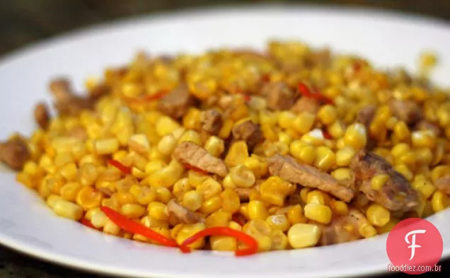 Jantar esta noite: Miao porco com milho e Chiles