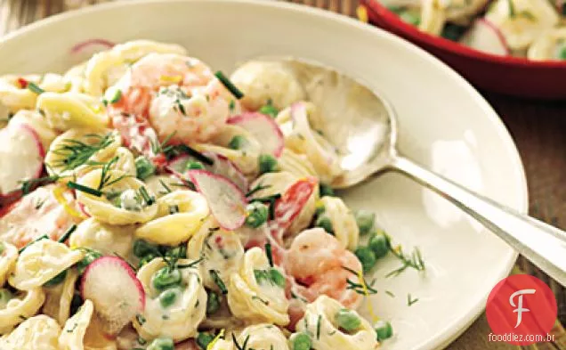 Orecchiette com ervilhas, camarão e leitelho-molho de ervas
