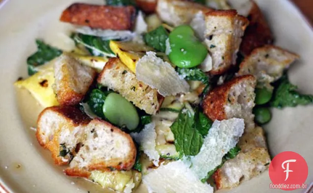 Jantar esta noite: feijão Fava com abobrinha grelhada e Croutons caseiros com alho