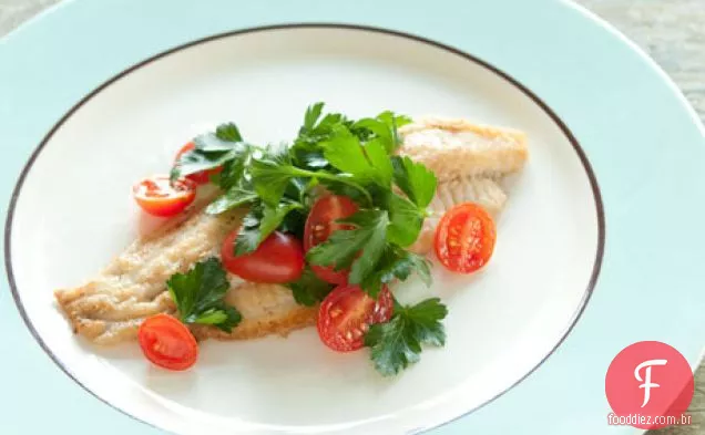 Bagre Com Salada De Salsa