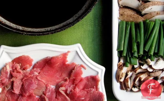 Sukiyaki Tradicional (Panela Quente De Carne Japonesa)