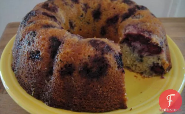 Bill Yosses ' Blackberry Buttermilk Bundt com esmalte laranja