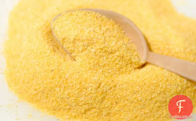 Cozinhe o livro: Polenta sufocada com verduras refogadas