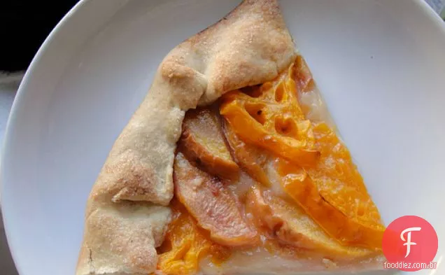 Cozinhe o livro: Galette de pêssegos brancos e tomates