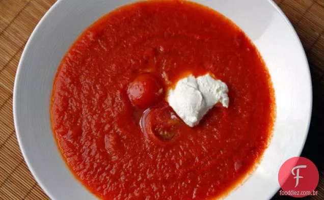 Jantar esta noite: Chile - sopa de tomate com cominho e canela