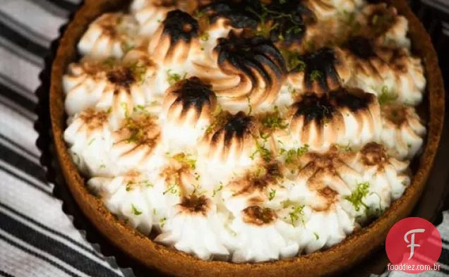 Coentros Key Lime Merengue Pie