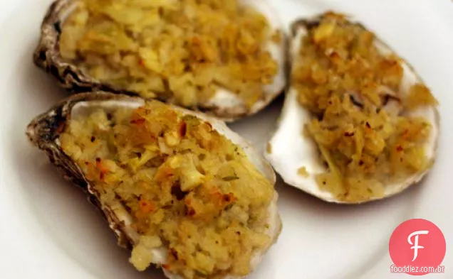 Jantar esta noite: Ostras assadas de Alton Brown com alcachofra e migalhas Panko