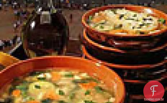 Sopa De Lentilha Francesa Com Receita De Cevada E Acelga Arco-Íris
