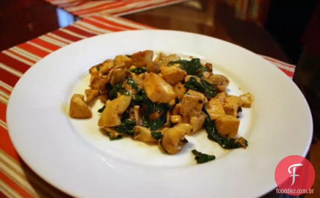 Jantar esta noite: Tofu de três alarmes com cogumelos ostra e espinafre