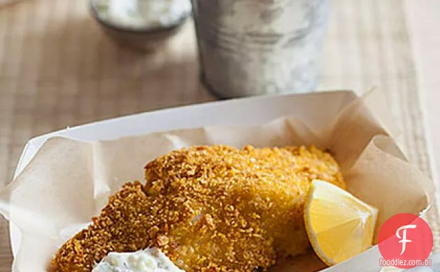 Peixe assado e batatas fritas