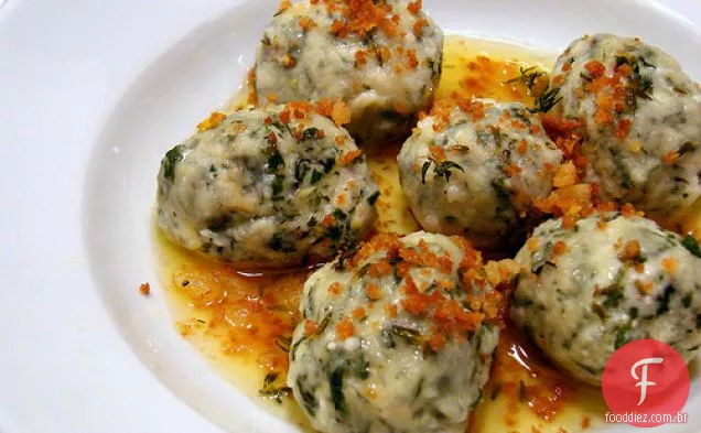 Gnudi com manteiga de limão e tomilho e Pão ralado