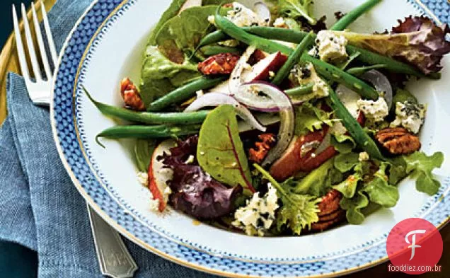 Salada fresca de Pêra e feijão verde com vinagrete de sorgo