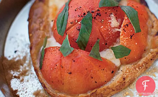 Tortas De Tomate Em Massa Folhada