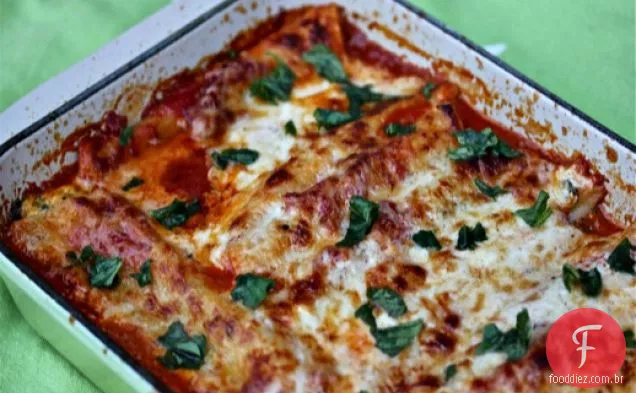 Canelones De Espinafre Em Molhos De Tomate E Crème Fraîche