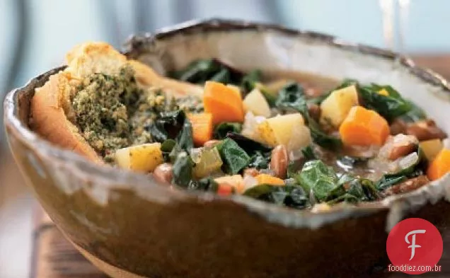 Ribollita com pesto de ervas