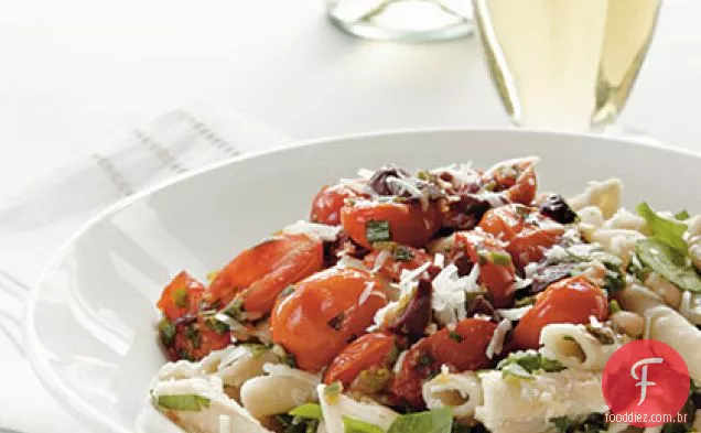 Massa de tomate-manjericão com Asiago