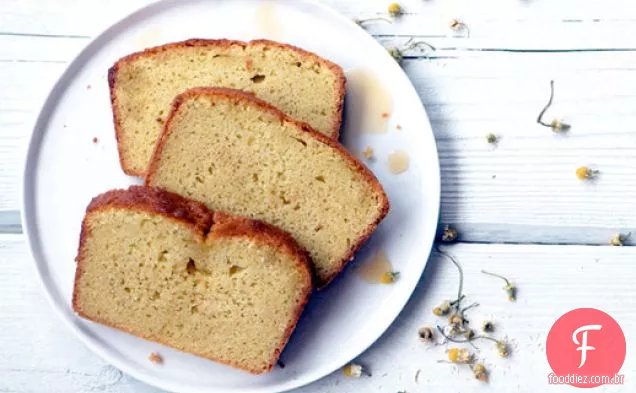 Bolo De Libra De Camomila