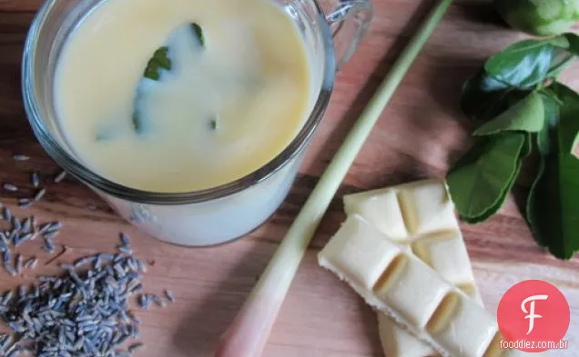 Lemongrass-Chocolate Quente Branco Lavanda