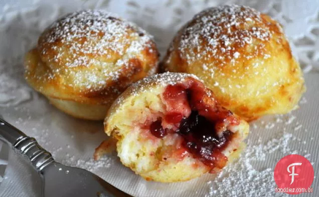 Ebelskivers (Panquecas Dinamarquesas) Com Geléia De Mirtilo