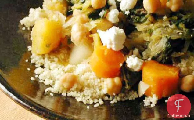 Ensopado de legumes de Inverno Sobre cuscuz