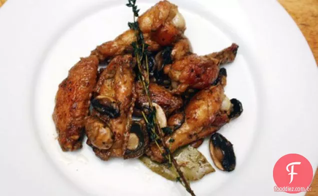 Asas de frango de Ferran Adrià com cogumelos