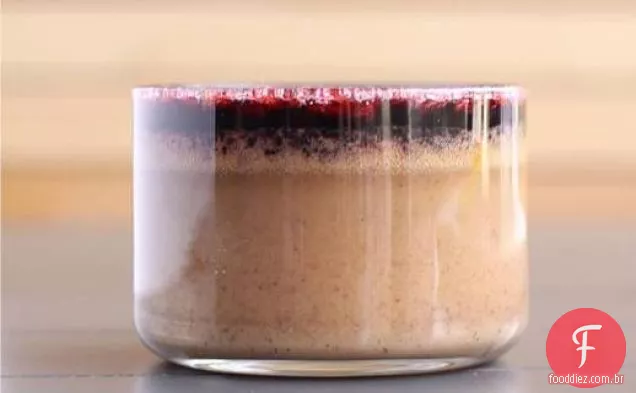 Pote de manteiga de amendoim de Crème com suicídio de Vinho Tinto