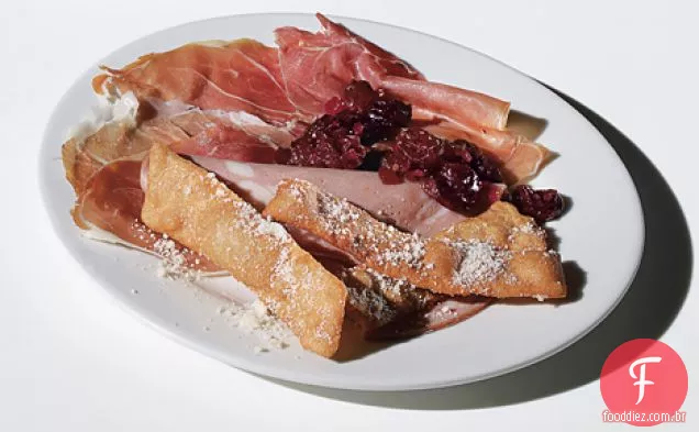 Salumi com Mostarda de Uva e Gnocci Fritti de trigo integral