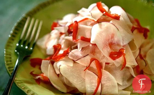 Salada De Nabo E Pimenta Vermelha