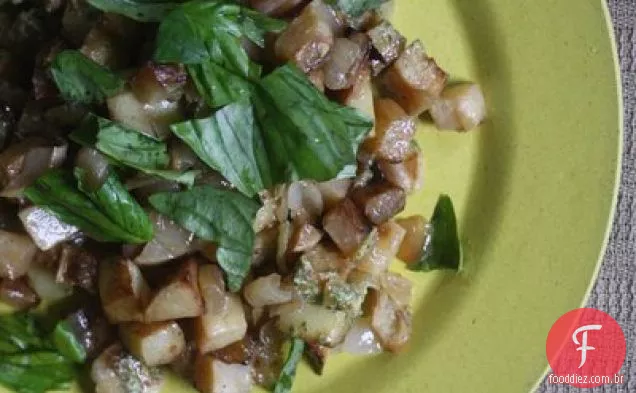 Hash De Nabo Com Vinagrete De Manjericão