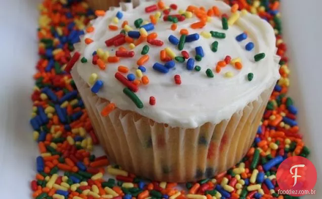 Terça-Feira Sem Glúten: Funfetti Cupcakes