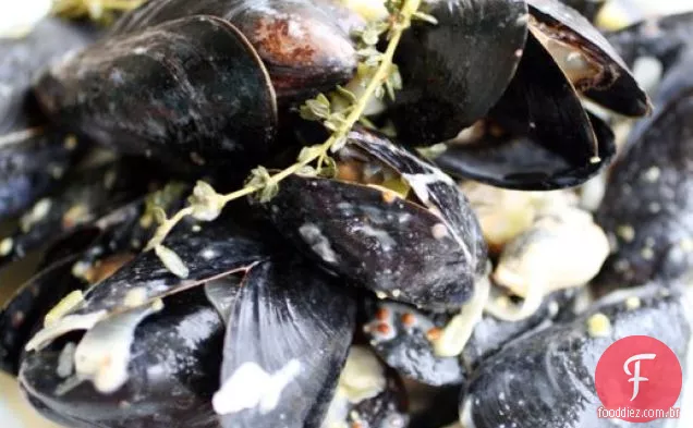 O Ingrediente Secreto (Mostarda Dijon): Moules Dijonnaise