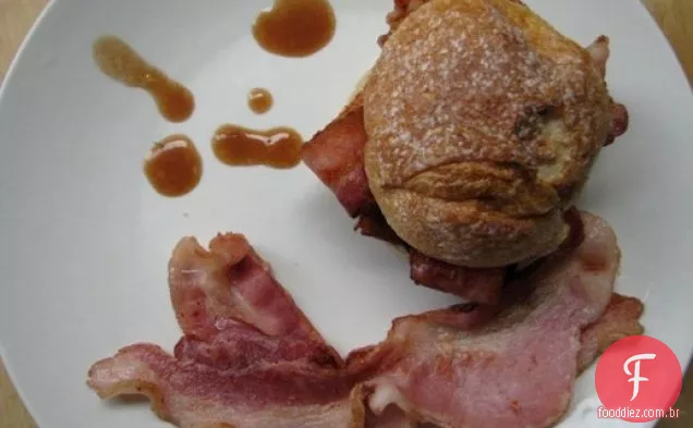 Brunch de domingo: Bacon Butty com molho da Casa do Parlamento