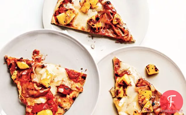 Pizza de presunto grelhado e abacaxi