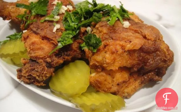 Cozinhe o livro: frango frito com confetes de Nova Orleans