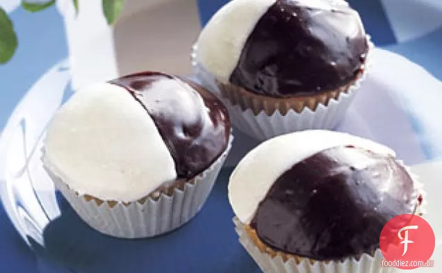 Cupcakes em preto e branco