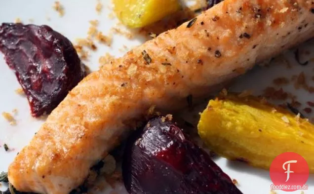Francês em um Flash: Salmão Grelhado crocante com beterraba