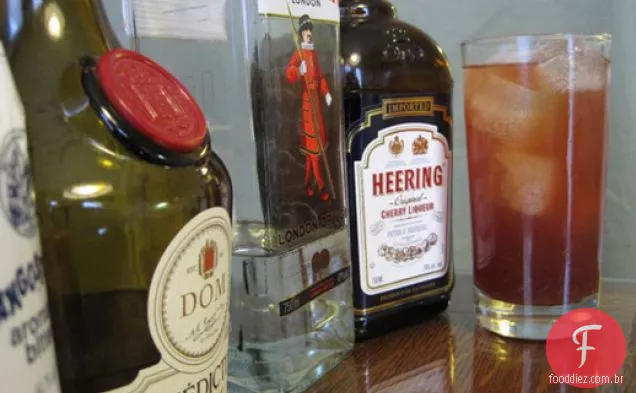 Hora de uma bebida: O Singapore Sling