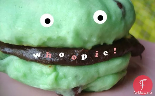 Mint Chocolate Chip Whoopie Pies