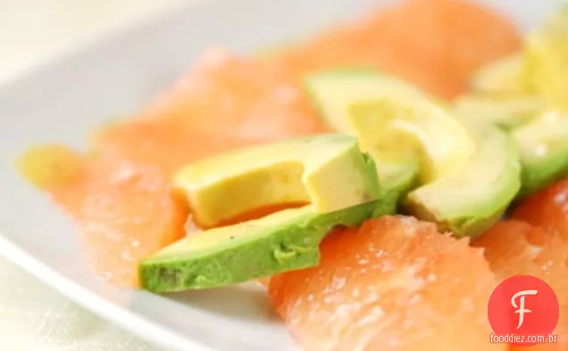 Cozinhe o livro: Grapefruit Ruby, abacate e Salada De Espinafre