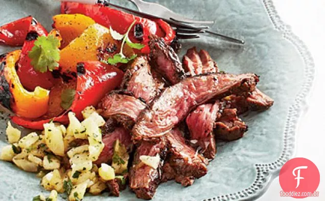 Bife de saia Espresso com abacaxi Chimichurri